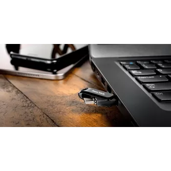 WESTERN DIGITAL SanDisk Ultra Dual Drive Go – 32GB USB-ključek – USB-C / USB-A