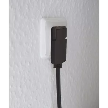 BRENNENSTUHL kratek podaljševalni kabel s kotnim ploščatim vtičem 2m