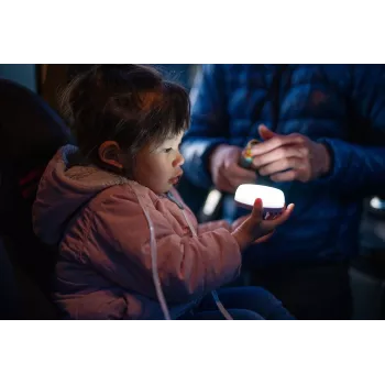 Baterijska kamp luč Ledlenser Kidcamp6 — LED RGB, 60 lm, AAA, ohišje ABS, 95 g