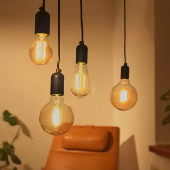 Pametna žarnica Denver LBF-404 Wi‑Fi črna prozorna energijski razred F