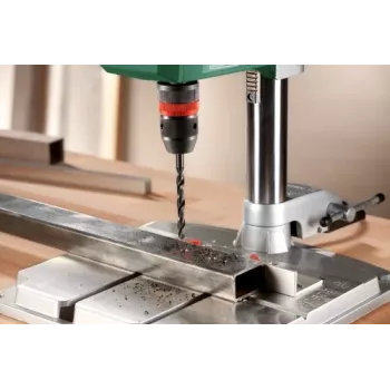 Bosch PBD 40 namizni vrtalnik z vpenjalno glavo brez ključa 710 W