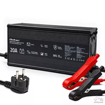 Qoltec 12V 20A inteligentni polnilnik baterij LiFePO4 z LED prikazom in aktivnim hlajenjem