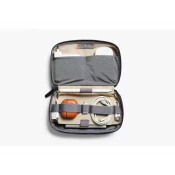 Bellroy Tech Kit – organizator za mobilno opremo (mornarsko modra)