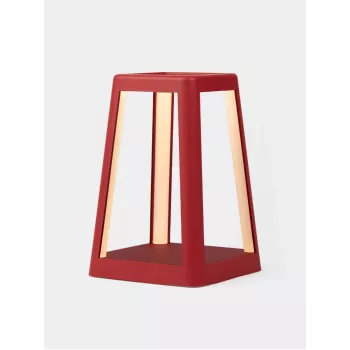Lexon Lantern LED svetilka z brezžičnim polnilnikom temno rdeča LH94DR