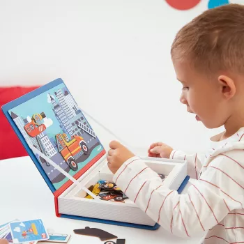 Janod Magnetibook Gasilci magnetni komplet za ustvarjalno igro