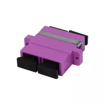 SYNERGY21 optični spojnik SC/SC večmodni dupleks OM4 50/125µm PVC vijoličen keramična tulka