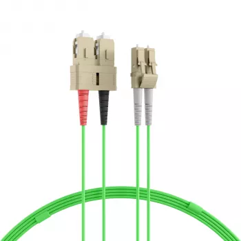 EFB Elektronik IPL-DR-LCUSCU-5-0050 optični povezovalni kabel, 0,5 m, OM5, LC na SC, Duplex, LSZH, limetno zelena