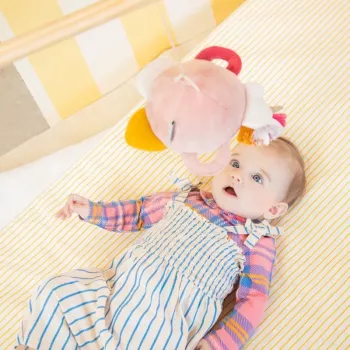 Lilliputiens aktivnostno ogledalo Lena the Unicorn z ročaji, senzorična igrača za dojenčke od 3 mesecev