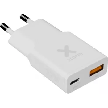 Xtorm Go2 Series SlimLine stenski polnilnik 25W 1x USB-C USB-A bel