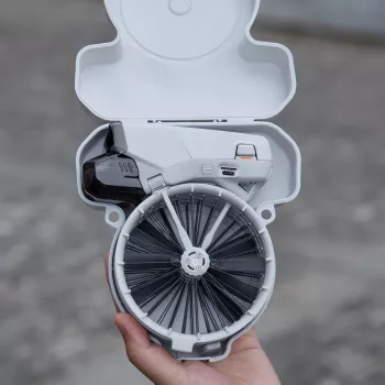 SUNNYLIFE trda potovalna torba za dron DJI Flip z naramnim jermenom, siva, FP-SN953-GY