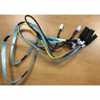 Supermicro 2x Mini-SAS HD na 4x SAS + 2x napajalni kabel (CBL-SAST-0675) 80 cm interni SAS razdelilni kabel