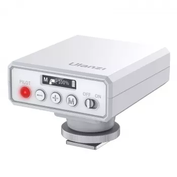 Ulanzi F12 GN12 RGB LED video luč z adapterjem za držalo za dodatke, 2500K-9000K, 6W, 2000mAh, bela