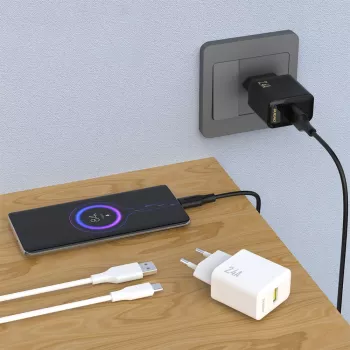 Dudao A23TEU 12W USB-A stenski polnilnik s 1m kablom USB-A na USB-C, črn