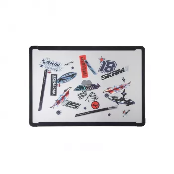 SKINARMA Henko trdi ovitek za MacBook Air 15 inch M2 2023 / M3 2024 / M4 2025 / M5 2026, Frost Clear