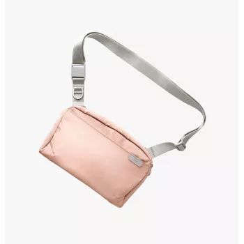 UNIQ Arden Sling 2L, črna
