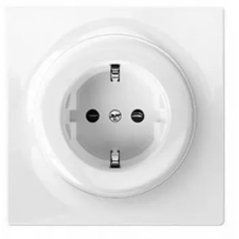FIBARO Walli N vtičnica tipa F pametna vtičnica Z-Wave Plus serija 800