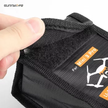 SUNNYLIFE torbica za baterije za DJI Mini 3 Pro / Mini 4 Pro - za 3 Li-Po baterije (črna)