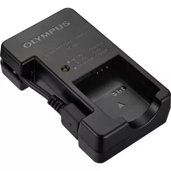 OM SYSTEM UC-92 univerzalni polnilnik baterij za LI-90B/LI-92B