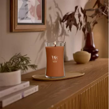 WoodWick Saffron Smoke velika peščena ura steklena sveča 609,5g