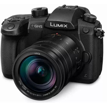 Panasonic Lumix DC-GH5LEG-K sistem fotoaparat z Leica DG Vario-Elmarit 12-60mm f/2.8-4 ASPH. POWER O.I.S. objektivom, 20.3MP Micro Four Thirds, 4K 60p video, 5-osni Dual I.S. 2, Wi-Fi/Bluetooth, zaščita pred brizganjem/vodoodpornost proti zmrzali, črn
