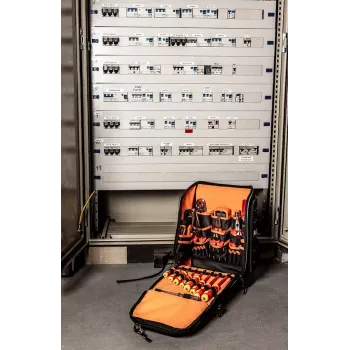 NEO TOOLS električarski nahrbtnik 31-delni, 30 izoliranih orodij, trpežen poliester 600D, vodoodporno dno, nosilnost 15 kg, črno-rdeč