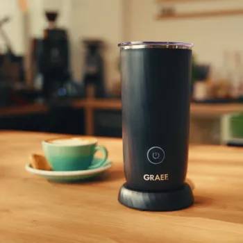 GRAEF MS 402 EU samodejni penilec mleka, 240 ml prostornina segrevanja, črn