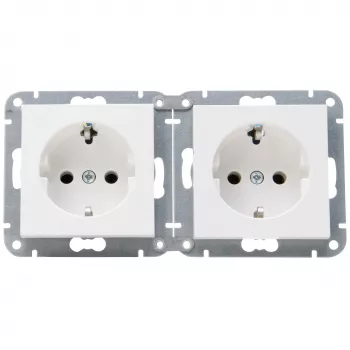 HEINRICH KOPP HK07 KombiQuick 2-fach horizontalna podometna Schuko vtičnica, čisto bela (RAL 9010), zaščita za otroke, 16 A, 250 V, hitri priključki, termoplast brez halogenov 133829004