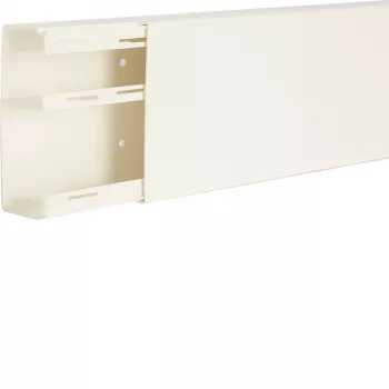 Hager LF6015109016 kabelski kanal LF 60x150mm prometno bel RAL 9016, 2m, PVC, 1 komora
