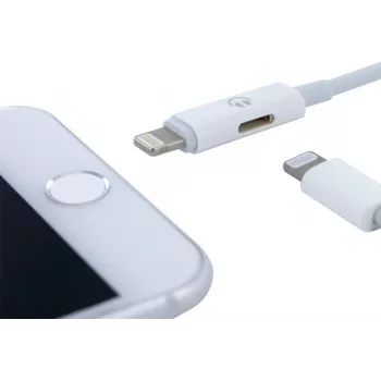 CYOO 2-v-1 Lightning adapter kabel za polnjenje in zvok – bel