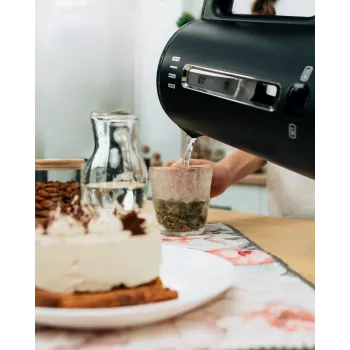 QUIN KTL-202 električni kuhalnik vode, 1,5 L, črn
