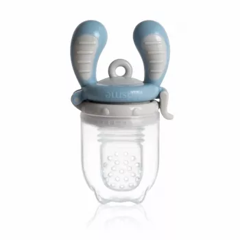 Kidsme Food Feeder Medium Azure – silikonski pripomoček za hranjenje dojenčkov z sadjem in zelenjavo, od 4. meseca