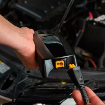 CTEK 40-376 adapterski kabel poveže CS ONE s pripomočki CONNECT