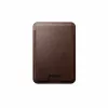 NOMAD Leather Mag denarnica – usnjena denarnica, združljiva z MagSafe in Apple Find My (rjava)