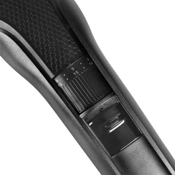 Tristar TR-2573 brivnik za brado, strižnik za lase, precizijski trimer s polnjenjem USB, črn