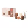 BOLSIUS Cozy Hideaway Apple Cinnamon darilni set – milo za roke, losjon za telo in dišeča sveča
