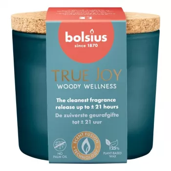 BOLSIUS True Joy dišeča sveča v kozarcu s plutovinastim pokrovom - Woody Wellness, Ø66x83 mm