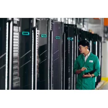 HPE Tri-Mode komplet razdelilnega kabla (P48832-B21)