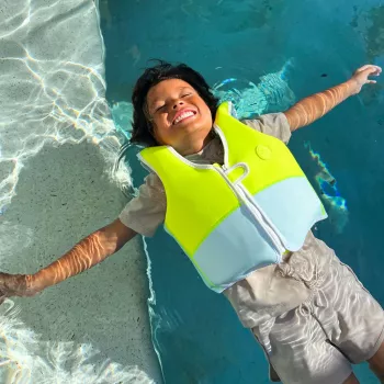 Sunnylife otroški rešilni jopič (3-6 let) – Aqua Neon